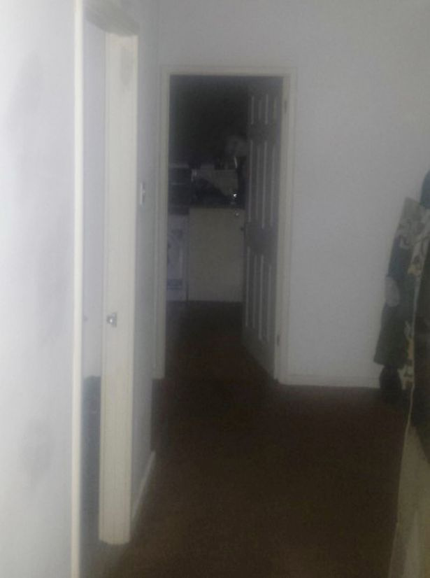 Silhouette dans la cuisine