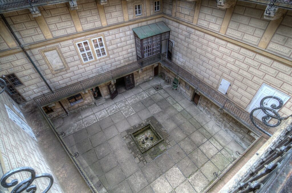 Puits de l enfer chateau houska