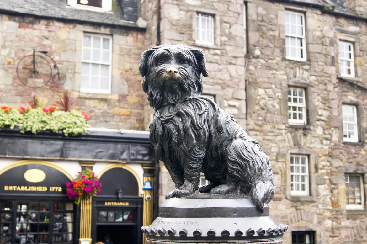 Edimbourg statue xhien greyfriars